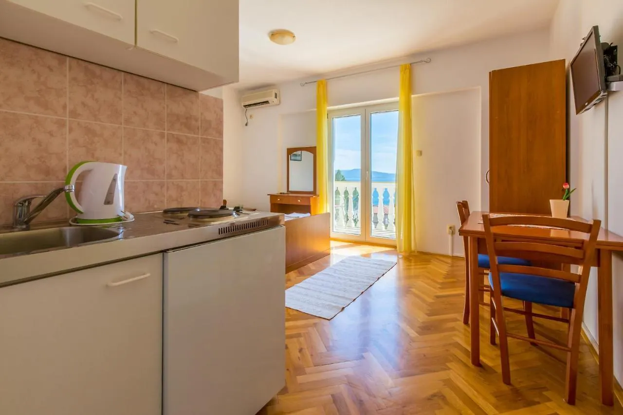 Akelava Apartments Цриквеница