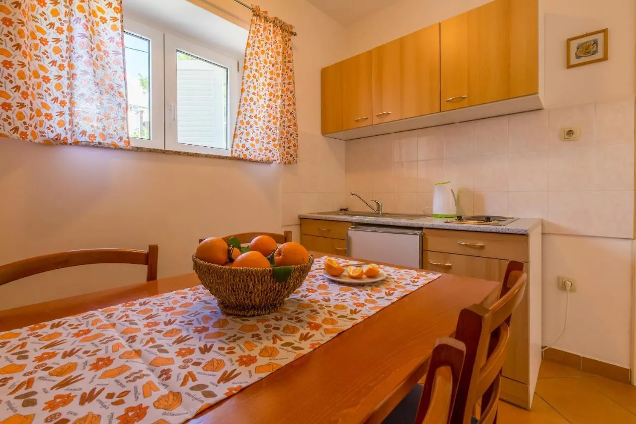 Akelava Apartments